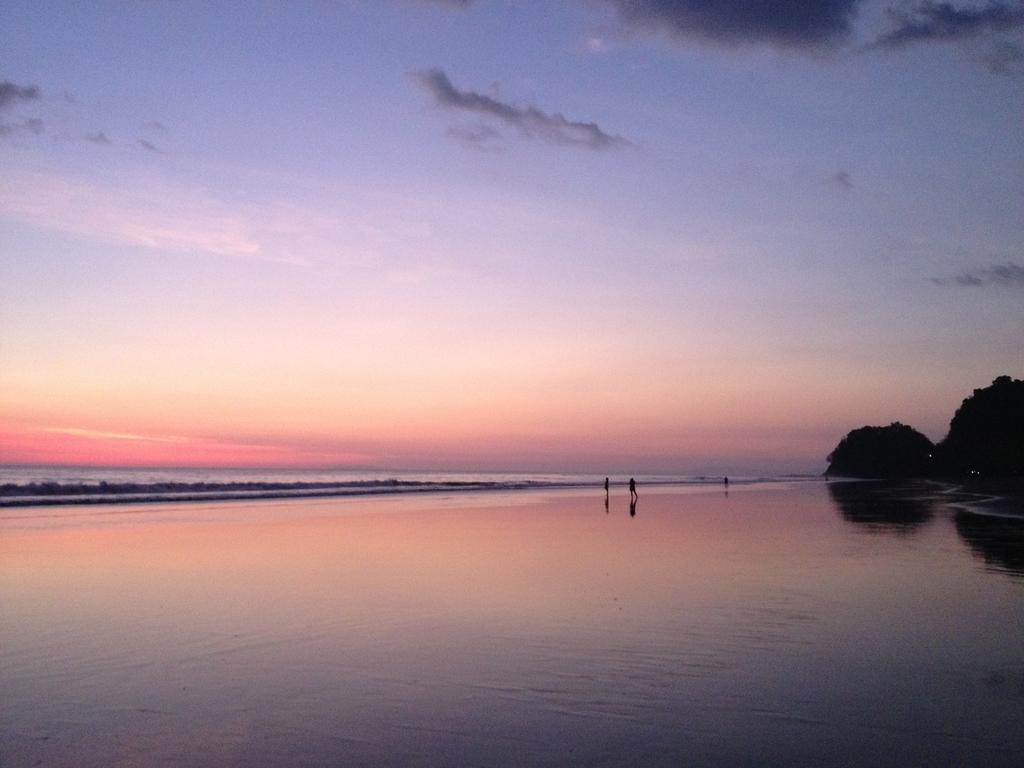 Hotel Beachfront Vista Hermosa Jaco Bagian luar foto